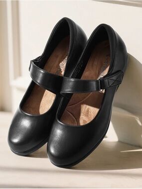 NWT Dream Pairs Ballet Mary Jane Flats Dress Shoes Size 6.5 Wide